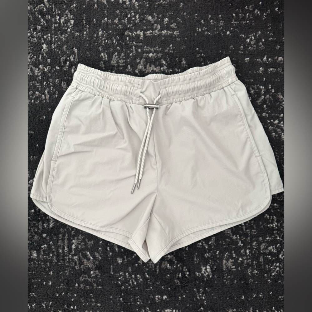 Avalanche Women's Light Gray Athletic Shorts